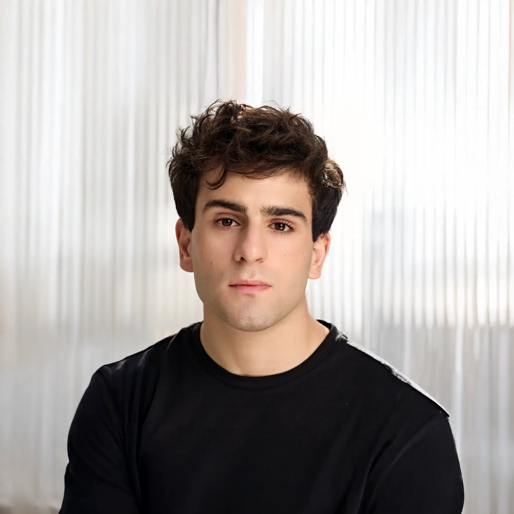 Retrato de JACOBO CAMARENA