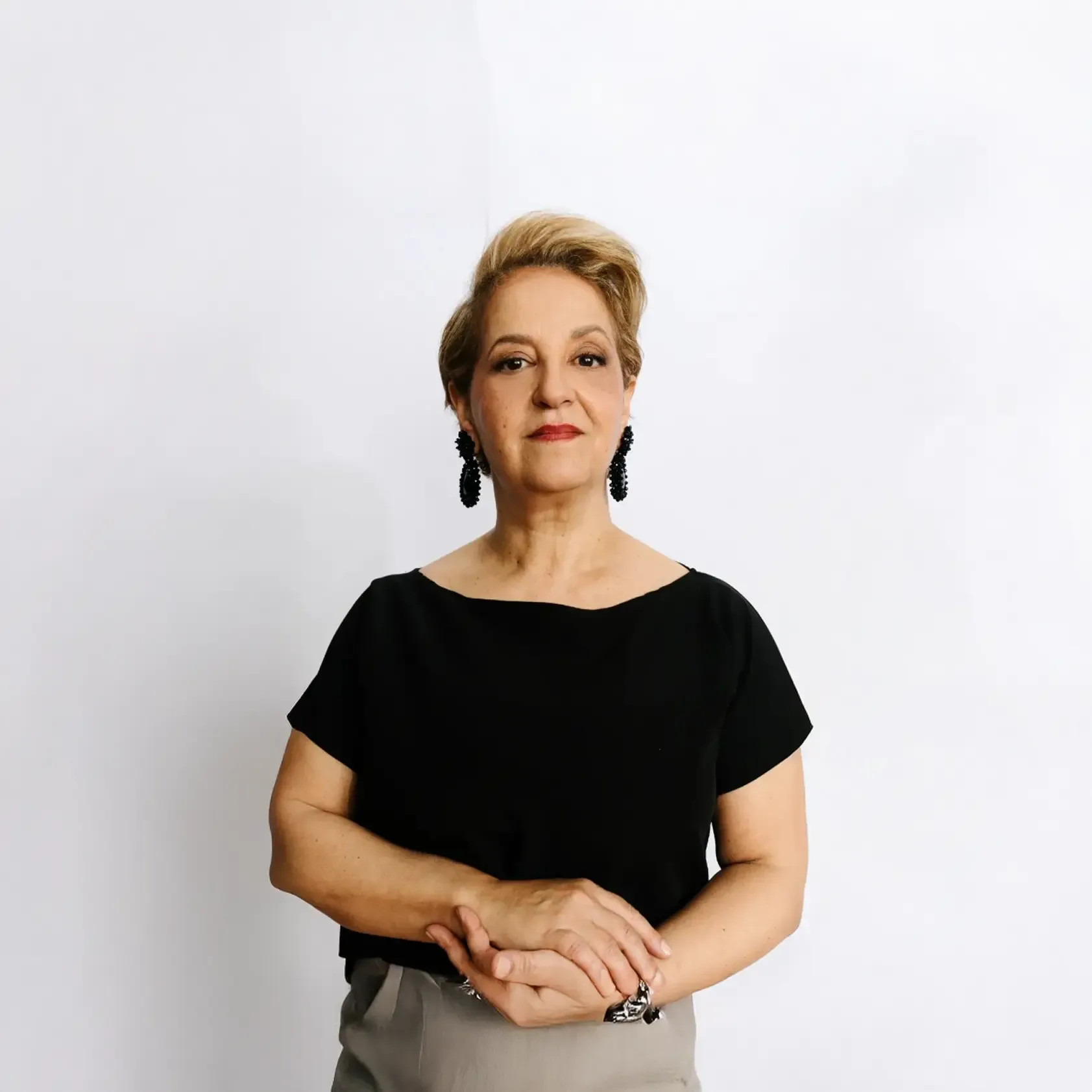 Retrato de VIVIAN EL JABER